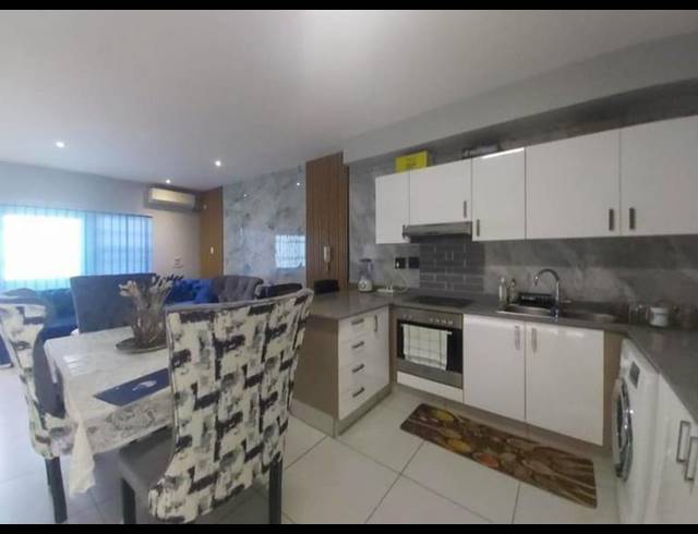 2 BEDROOM DUPLEX FOR SALE IN PARK HILL